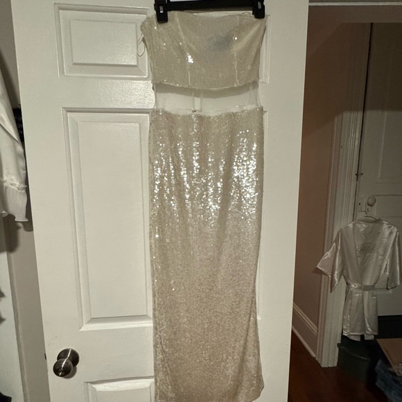 Anthropologie Mare Mare Sheer Cape Sequin Maxi Dress - Picture 7 of 16